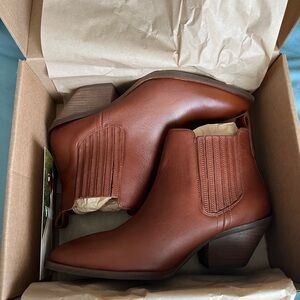 Portland Leather Goods Brown Ankle Boots